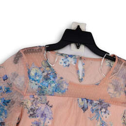 NWT Womens Pink Floral Short Sleeve Keyhole Back Blouse Top Size Medium alternative image