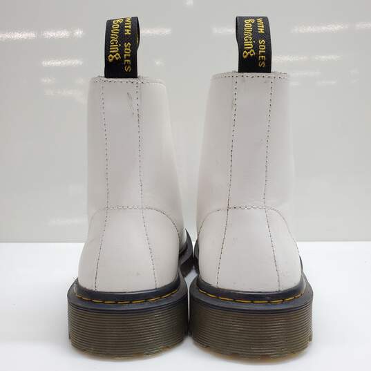 WOMEN'S DR. MARTENS 'LUANA' WHITE COMBAT BOOTS SIZE 7 image number 4