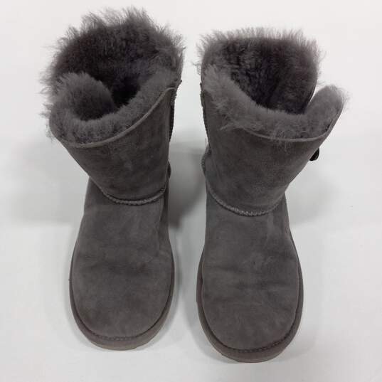 Uggs Boots Gray Size 2 image number 3