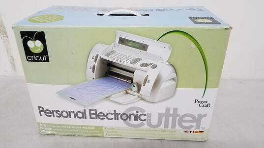 Provo Craft Cricut Personal Electronic Cutter Machine with Manual IOB image number 4