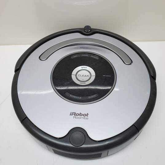 iRobot Roomba Model 655 Pet Series Robotic Vacuum image number 2