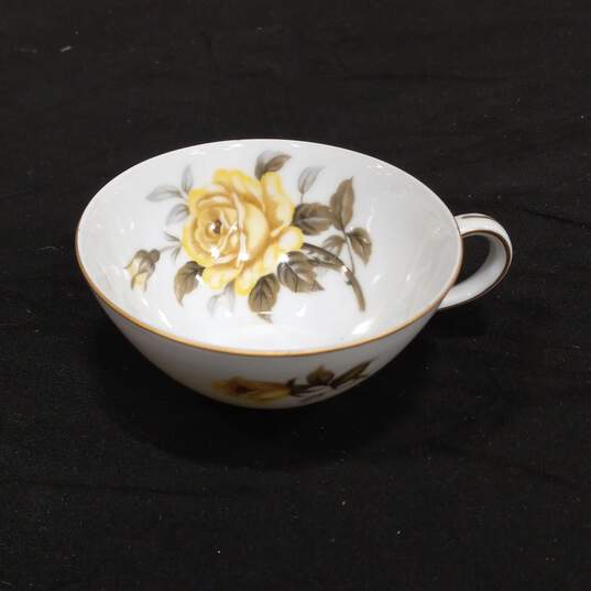 Vintage Harmony House Yellow Rose Dinner Service Set 6pc Lot image number 5