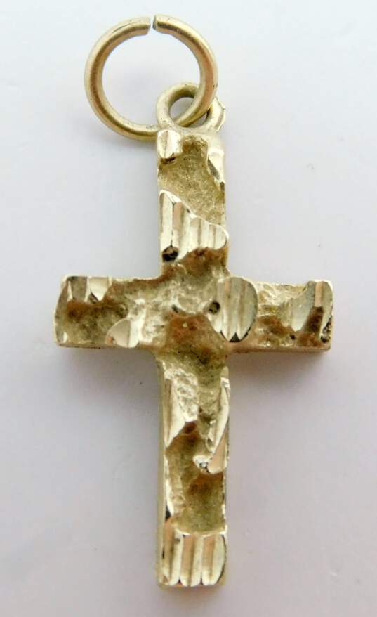 14K Yellow Gold Cross Pendant Charm 1.6g image number 3