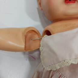 Bundle of 8 Assorted Vintage Dolls alternative image