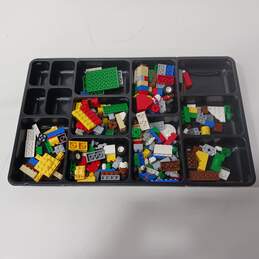 Lego 3844 Creationary Buildable Game alternative image