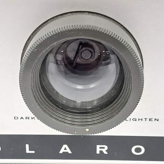 Vintage Polaroid 320 Film Camera image number 4