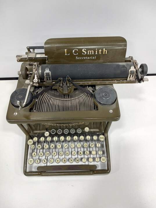 L.C. Smith Secretarial Typewriter image number 2