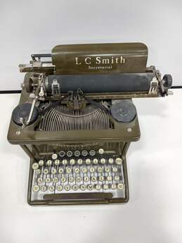 L.C. Smith Secretarial Typewriter alternative image