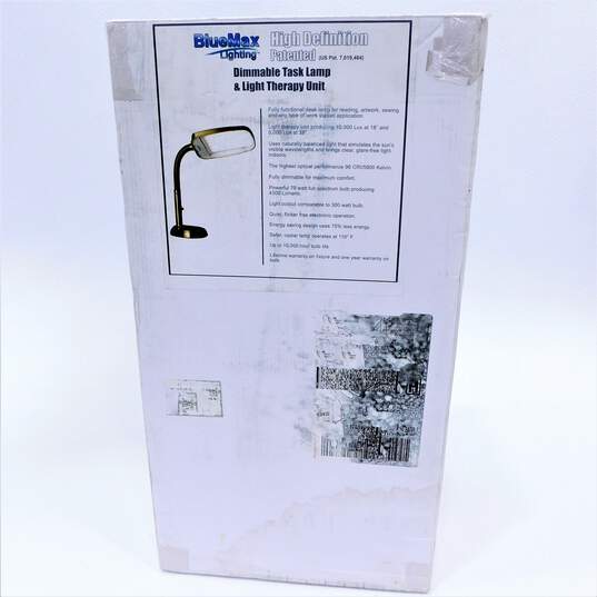 BlueMax Lighting High Definition Dimmable Task Lamp IOB image number 3