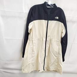 The North Face Women's Flybae Black/White Water Resistant Jacket Size Large