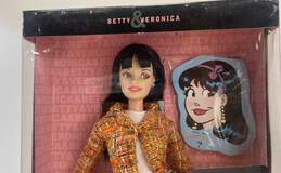 Mattel H7615 Barbie Betty & Veronica, Veronica Doll alternative image
