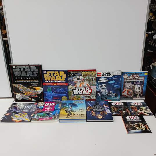 Bundle of 12 Assorted Star Wars Books image number 1