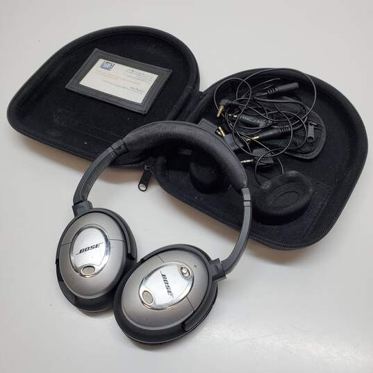 Bose QC15 Noise Canceling Quite Comfort 15 Headphones Case Cables Bundle (Untested) image number 5