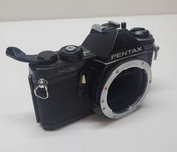 Pentax ME SLR Camera Body For Parts/Repair alternative image