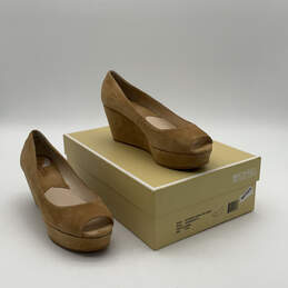 NIB Womens Mcgraw Beige Suede Open Toe Slip-On Platform Heels Size 7.5 M alternative image