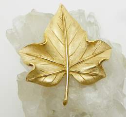 VNTG Crown Trifari Mid Century Brushed Gold Tone Maple Leaf Brooch