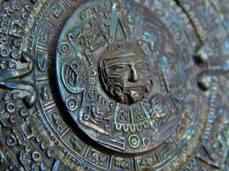 Vintage EME Eagle 83 Mexico 925 Aztec Calendar Disc Pendant Necklace 26.1g alternative image