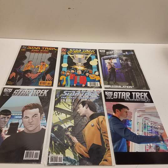 DC & IDW Star Trek Comic Books & Cards image number 3