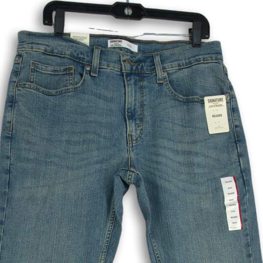NWT Mens Blue Denim Medium Wash Relaxed Fit Straight Leg Jeans Size 32x32 image number 3