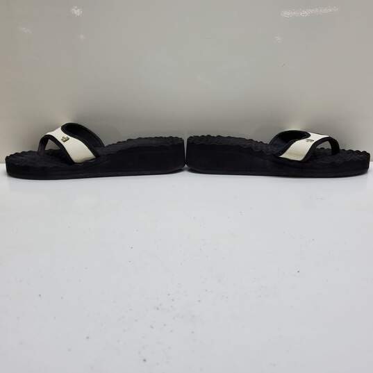 The North Face Women's Flip Flops Black & White Size US 7 image number 3