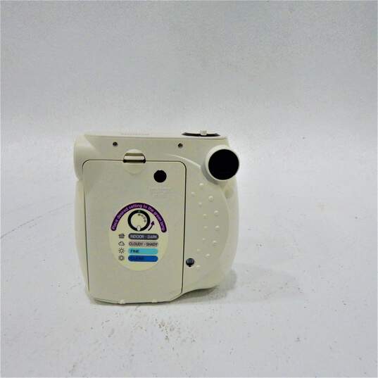 Fujifilm Instax Mini 7S White Instant Film Camera image number 2