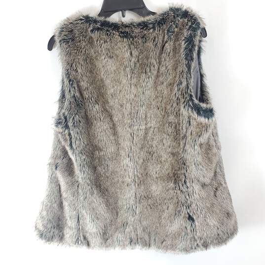 Unbranded Women Gray Fur Vest S image number 4