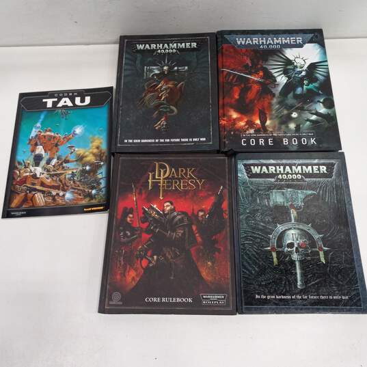 Bundle of 5 Assorted Warhammer 40000 Books image number 1