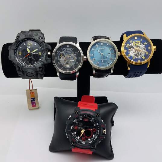 Mixed Band Models Men's Automatic and Quartz Sports Watch Collection Five image number 1