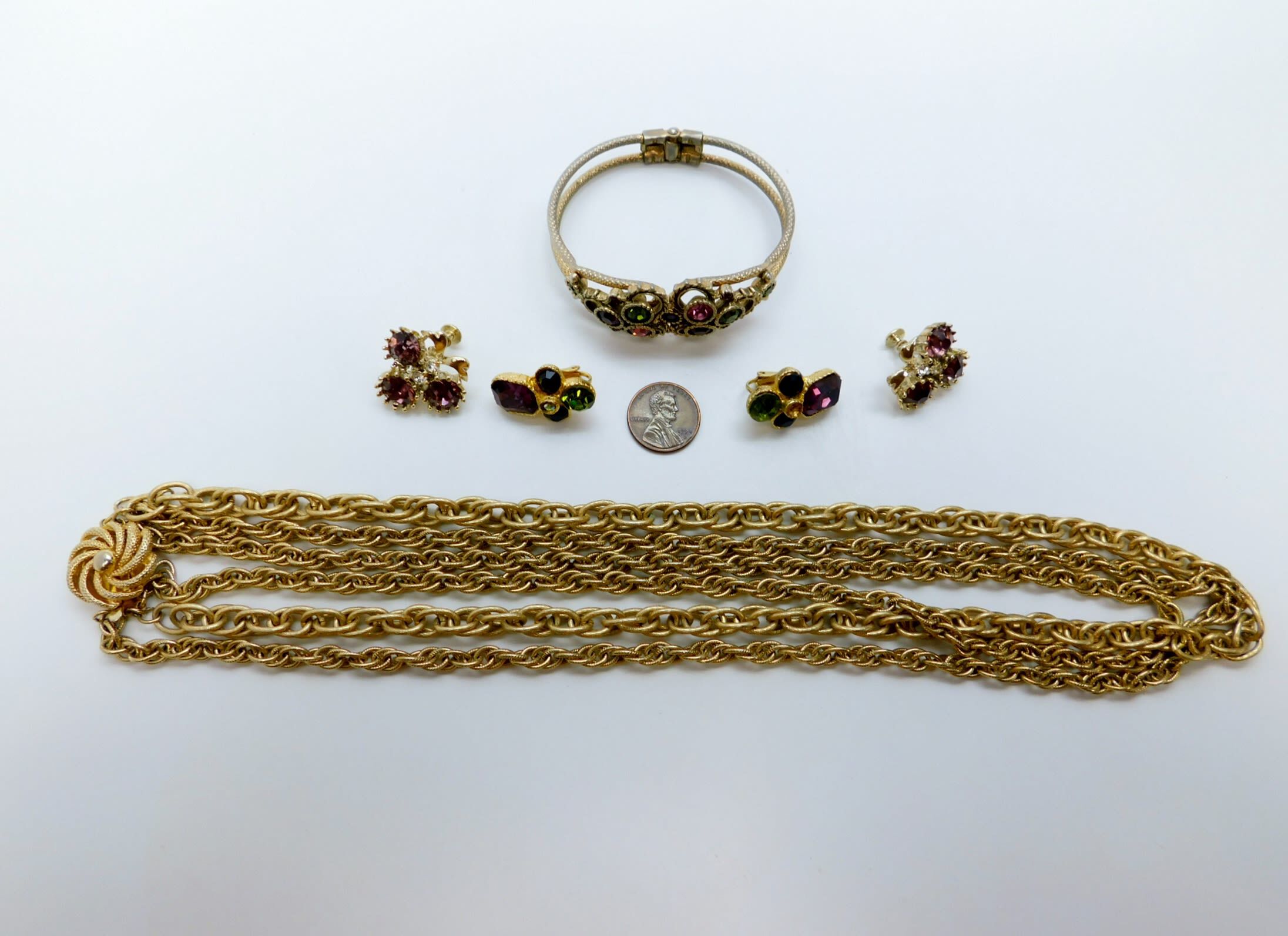 Sarah Coventry jade necklace and bracelet set