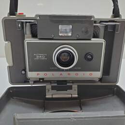 Vintage Polaroid Automatic 340 Land Camera For Parts/Display alternative image