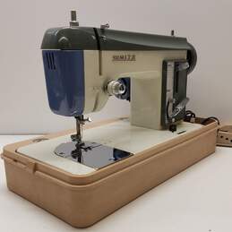 White Zig Zag Stitcher Sewing Machine alternative image
