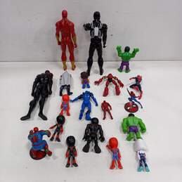 Lot of Assorted Marvel Toys alternative image