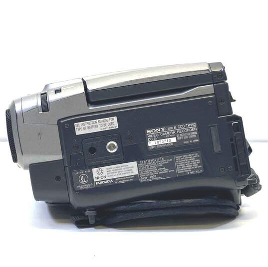 Sony Handycam Vision CCD-TRV52 Video8 Camcorder image number 6