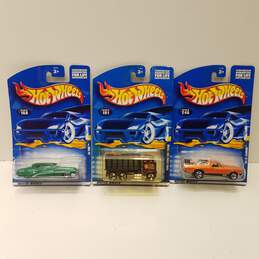 Lot of 15 Assorted Hot Wheels 2001 Collection alternative image