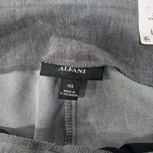 Alfani Tummy Control Short Women's Gray Pants Size 14S - NWT image number 4