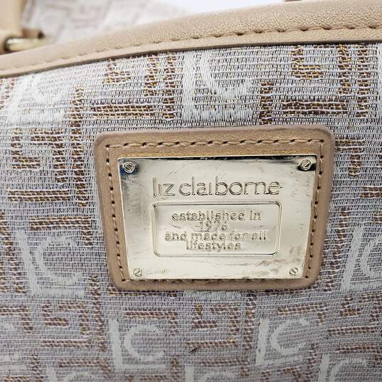 Liz Claiborne Vintage Gold & Beige Tapestry Rolling Carry-On Weekender Bag image number 2