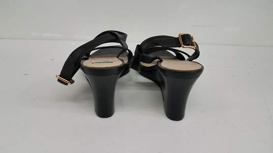 Cole Hann Black Wedge Sandals Size 6.5B image number 4