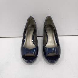 Bandolino Metallic Blue Heels Women's Size 8.5M