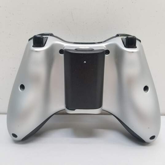 Microsoft Xbox 360 controller - Silver image number 3