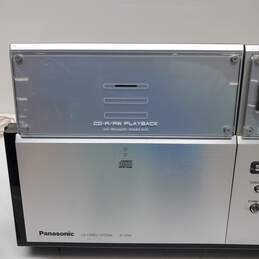 Panasonic CD Stereo System and Speakers Model SC-EN5 Untested alternative image