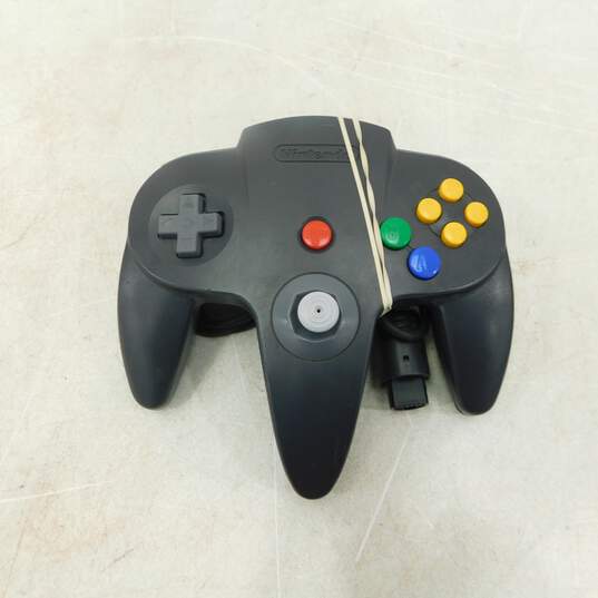 4 Nintendo 64 Black Controllers image number 5