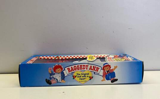 Raggedy Ann The Original Doll With A Heart By Johnny Gruelle 1996 Hasbro NIB image number 2