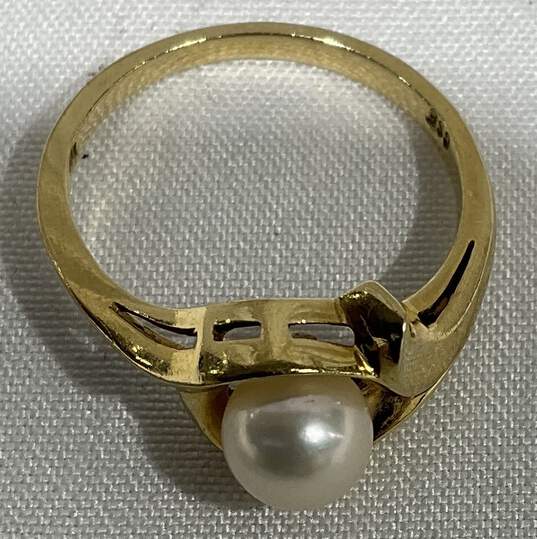10k Gold Pearl Ring Size 5.5 image number 1