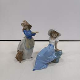 Pair of Lladro Women Figurines