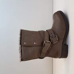 Mossimo Supply Co Grey Kiki Fashion Boots  Size 8.5