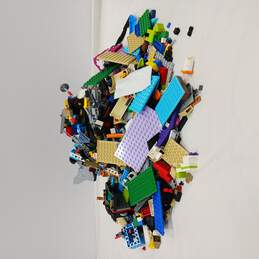 5 Pound Bundle of Assorted Lego Bricks