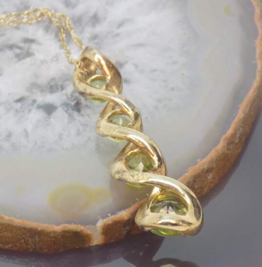 14K Yellow Gold Peridot Diamond Accent Spiral Pendant Necklace 3.2g image number 6