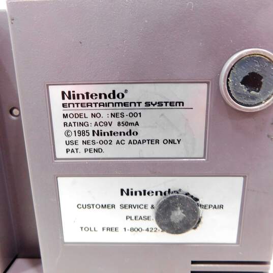 Nintendo Entertainment System Console only image number 5