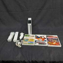 Nintendo Wii White Video Game Console & Accessories Bundle