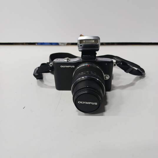 Olympus Camera Model: E-PM1 image number 1
